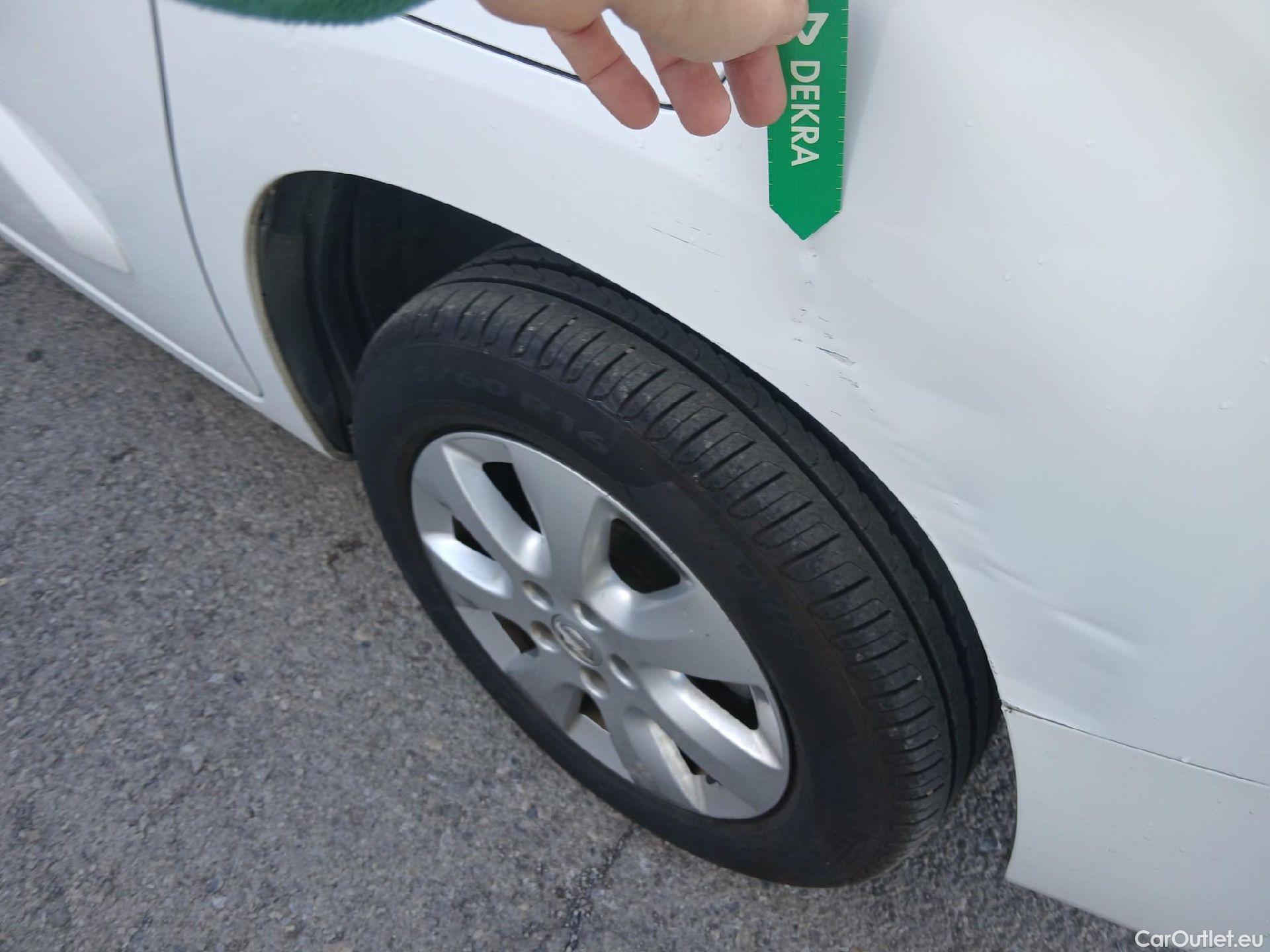  Opel  Combo OPEL  Life / 2018 / 5P / monovolumen compacto 1.5 TD 96kW (130CV) S/S Innovation L Aut #12