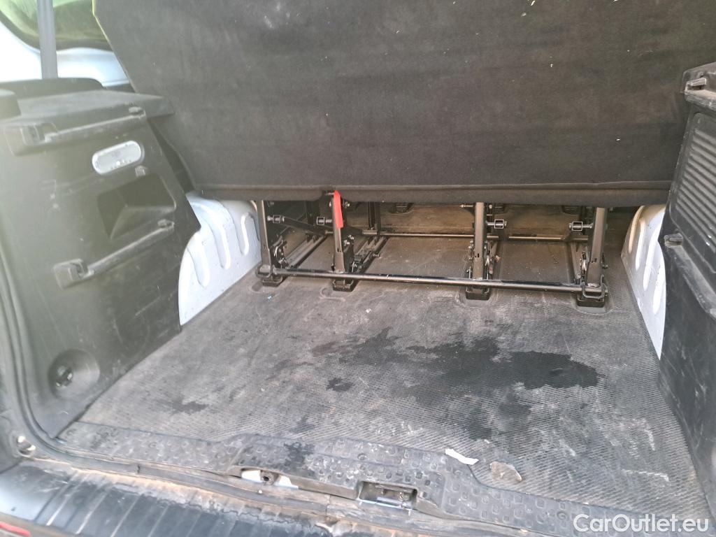  Nissan  NV300 NISSAN  / 2021 / 4P / monovolumen Combi 9 2.0dCi 81kW L1H1 1T Comfort #32