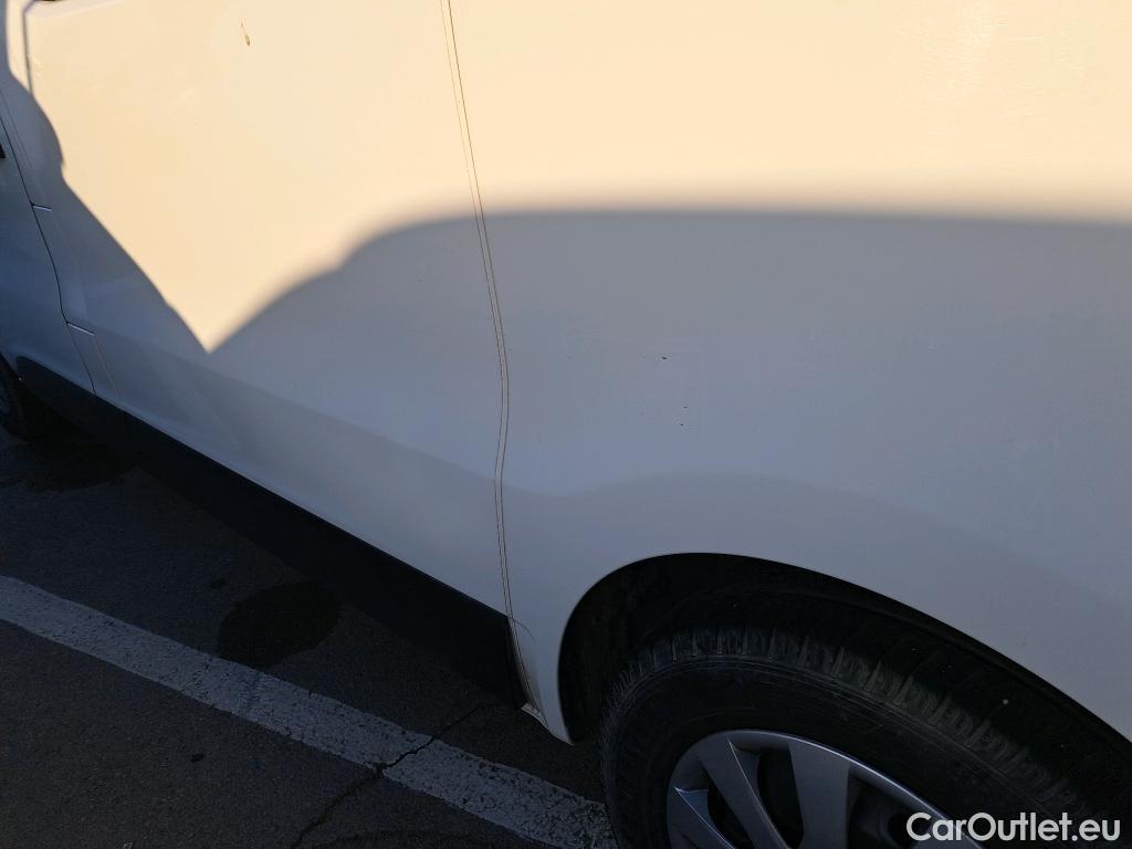  Nissan  NV300 NISSAN  / 2021 / 4P / monovolumen Combi 9 2.0dCi 81kW L1H1 1T Comfort #6