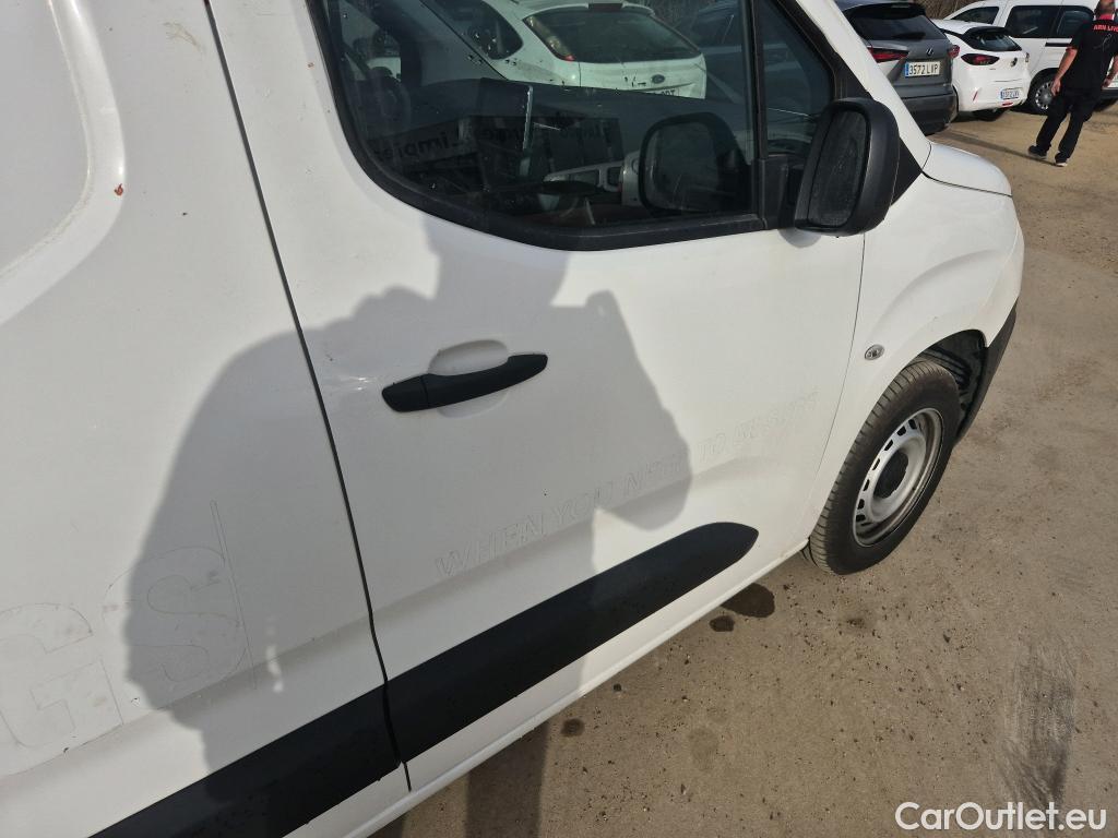  Citroen  Berlingo CITROEN  / 2018 / 3P / furgón derivado de turismo Talla M BlueHDi 100 CONTROL #25