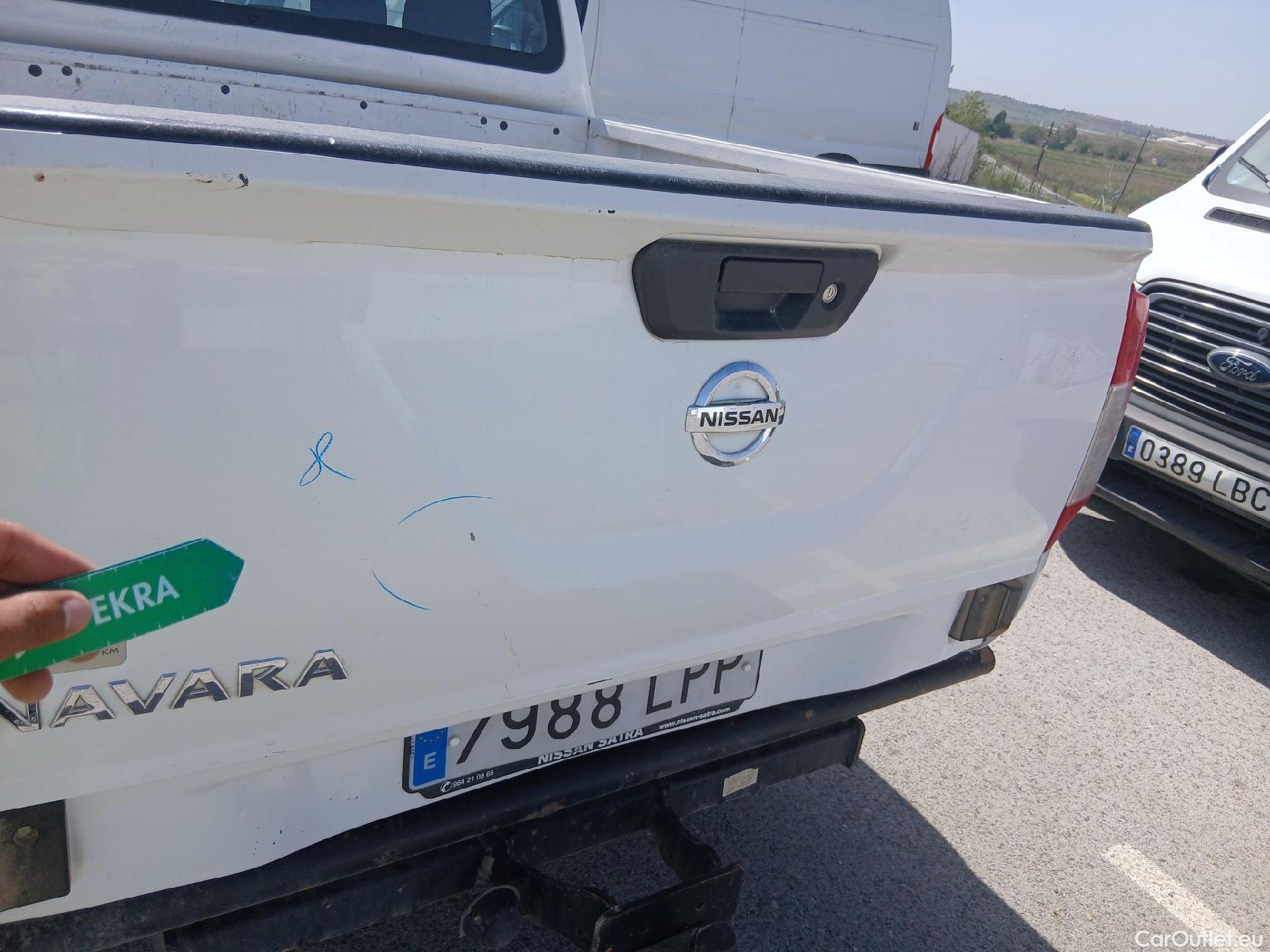  Nissan  Navara NISSAN  / 2015 / 4P / pickup Doble Cab. 2.3dCi 120kW(160CV) Acenta #40