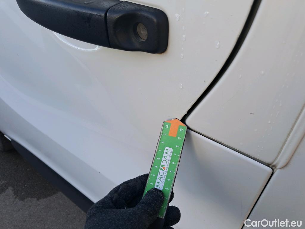  Nissan  NV300 NISSAN  / 2021 / 4P / monovolumen Combi 9 2.0dCi 81kW L1H1 1T Comfort #72