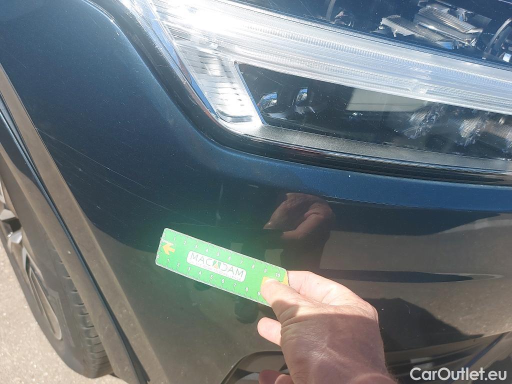  Volvo  XC90 VOLVO  todoterreno 2.0 B5 D AWD Momentum Pro Auto 240 CV  #28