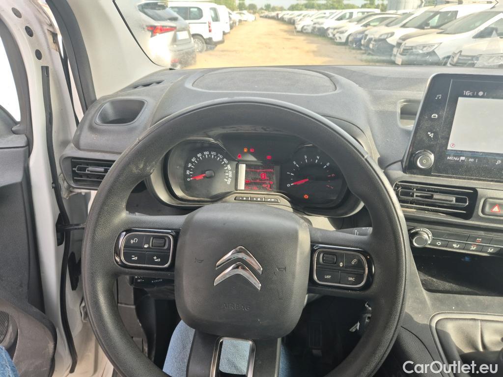  Citroen  Berlingo CITROEN  / 2018 / 3P / furgón derivado de turismo Talla M BlueHDi 100 CONTROL #23
