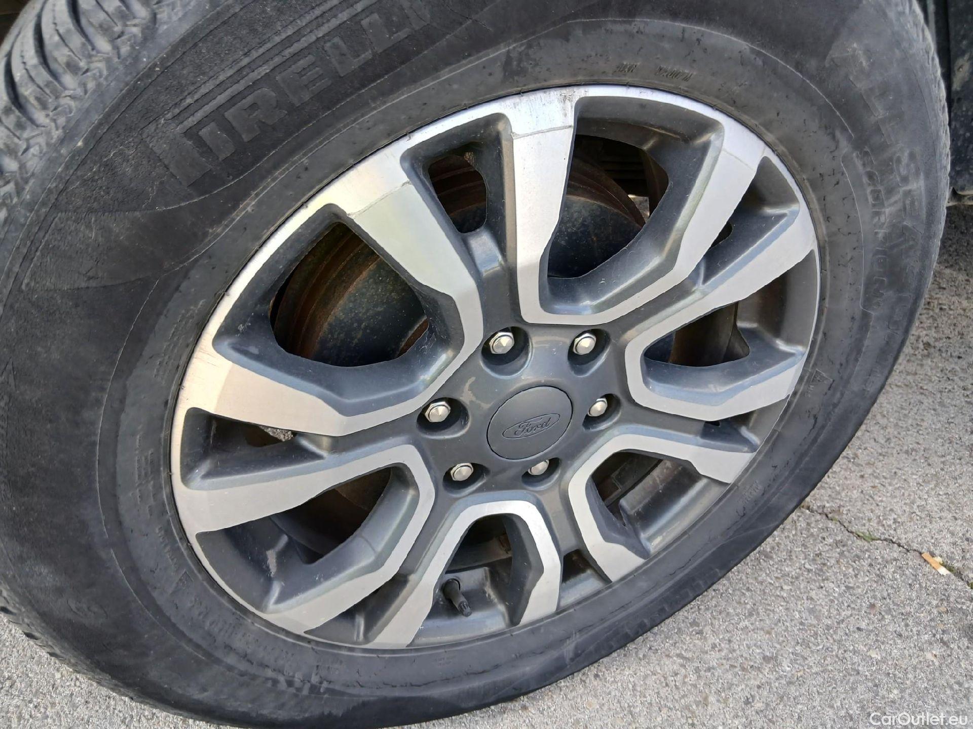  Ford  Ranger FORD  / 2019 / 4P / pickup doble cabina 2.0 Ecobl 157kW 4x4 Dob Cab Wildtrack AT #32