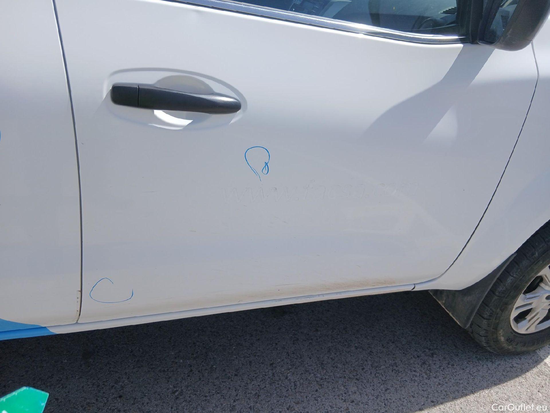  Nissan  Navara NISSAN  / 2015 / 4P / pickup Doble Cab. 2.3dCi 120kW(160CV) Acenta #48