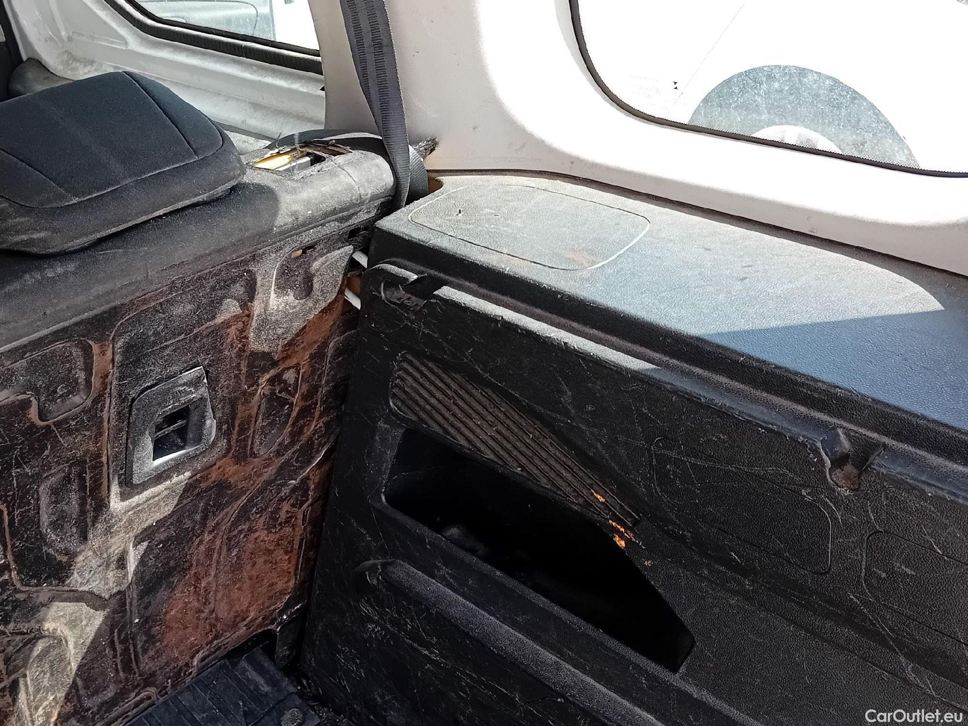  Toyota  Proace TOYOTA  CITY COMBI 1.5D 75kW (100CV) GX L1 #38