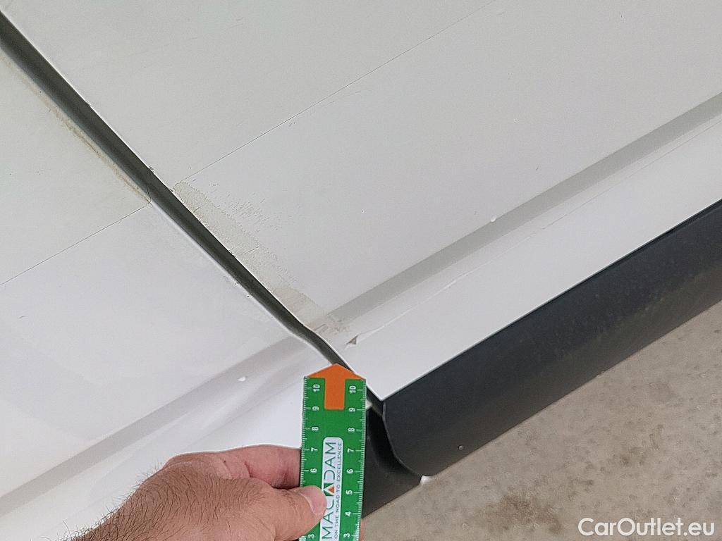  Peugeot  Partner PEUGEOT  / 2018 / 3P / furgón derivado de turismo Pro Standard 600kg BlueHDi 73kW #13