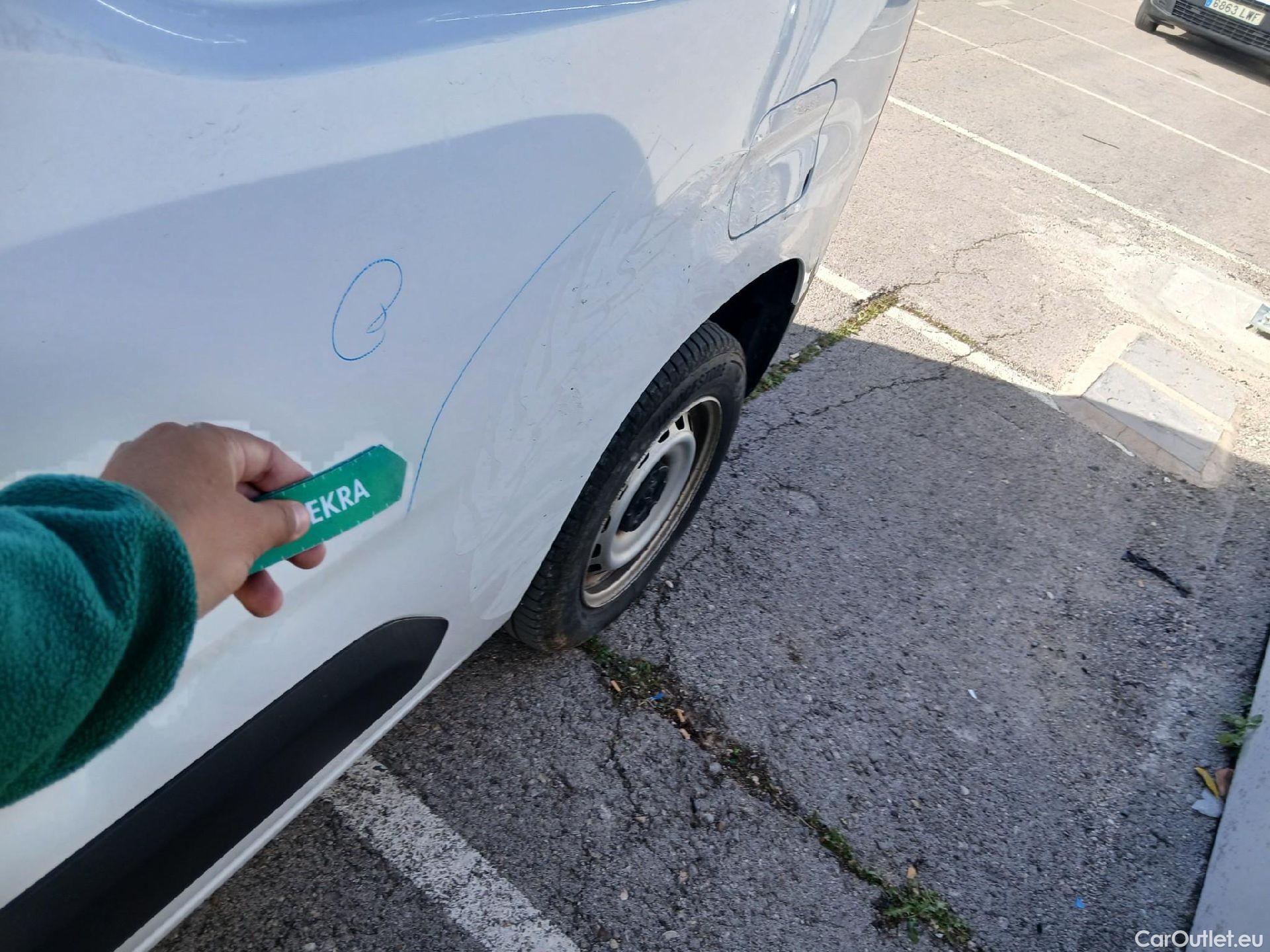  Peugeot  Partner PEUGEOT  / 2018 / 4P / furgón derivado de turismo Premium Standard 600kg BlueHDi 73kW (AC) #13