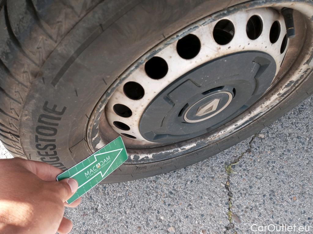  Renault  Kangoo RENAULT  Furgón/2021/4P/furgón derivado de turismo Profesional 1.5 Blue dCi 70kW (95CV) #19