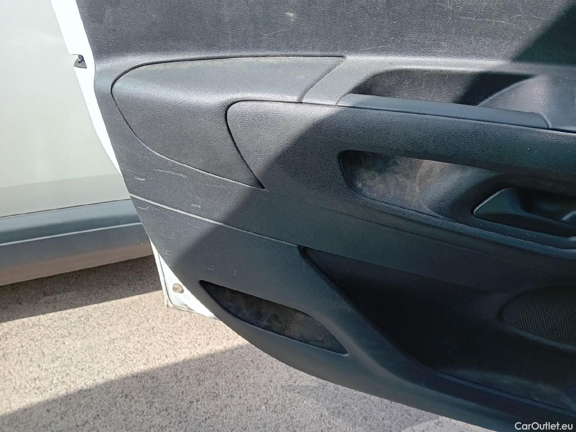  Toyota  Proace TOYOTA  CITY COMBI 1.5D 75kW (100CV) GX L1 #6