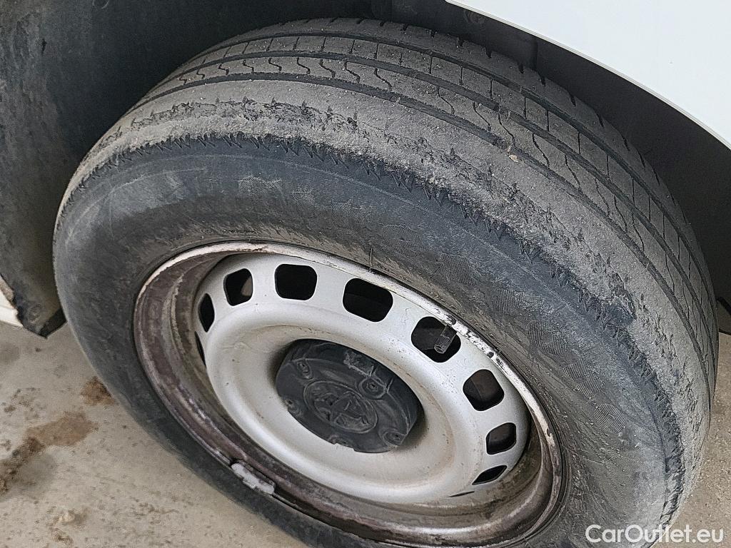  Peugeot  Partner PEUGEOT  / 2018 / 3P / furgón derivado de turismo Pro Standard 600kg BlueHDi 73kW #22