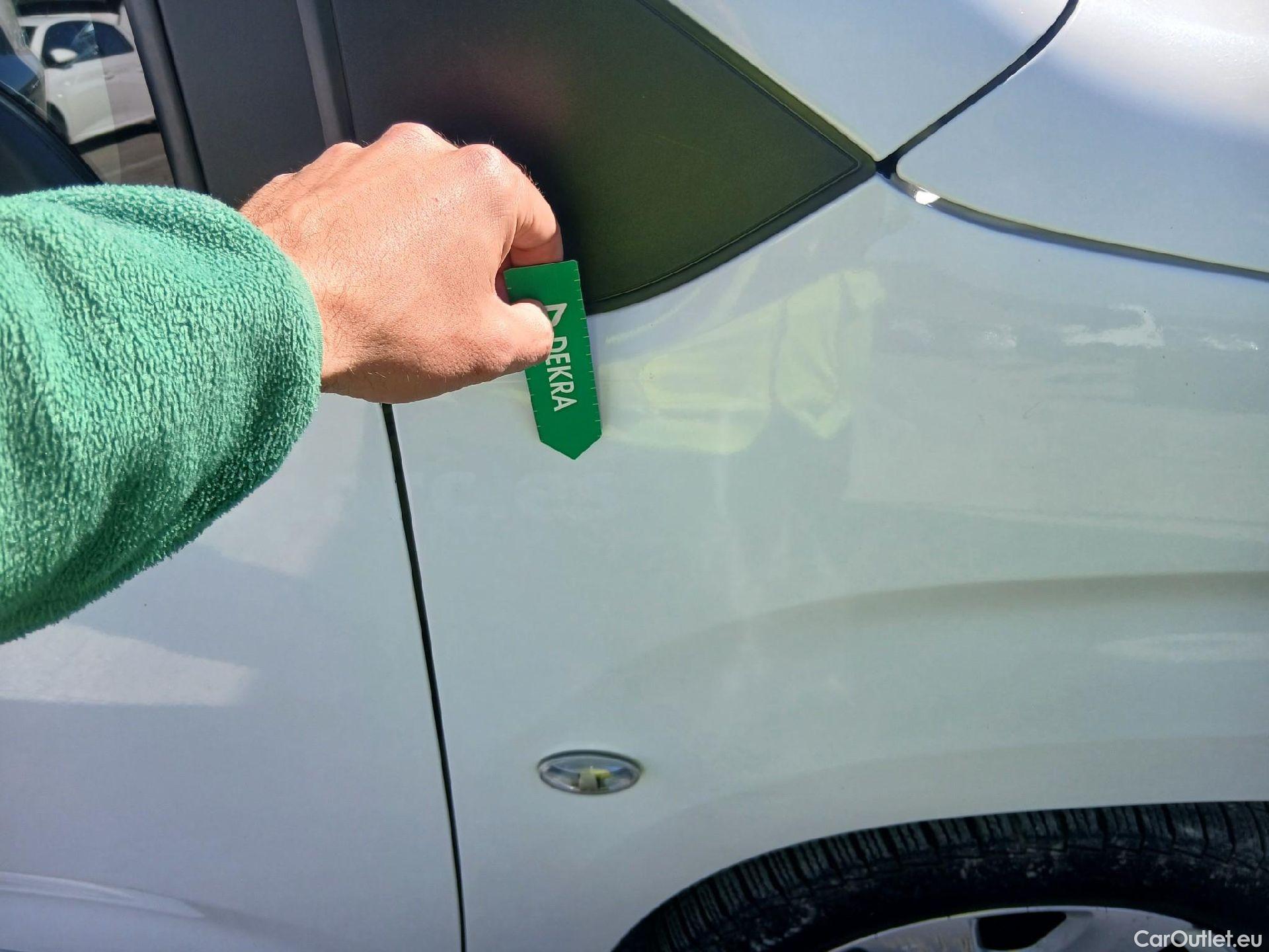  Opel  Combo OPEL  Life / 2018 / 5P / monovolumen compacto 1.5 TD 96kW (130CV) S/S Innovation L Aut #29