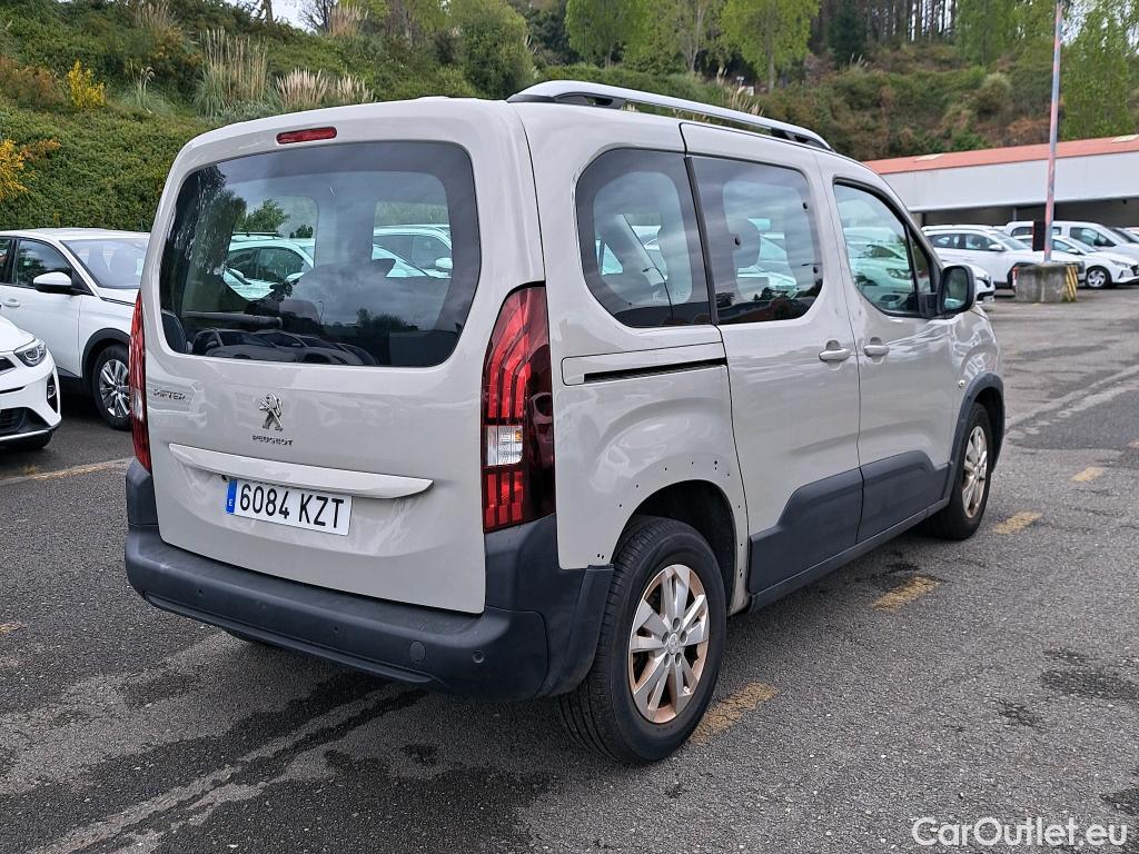  Peugeot  RIFTER PEUGEOT  / 2018 / 5P / monovolumen compacto Active Nav+ Standard BlueHDi 73kW #23