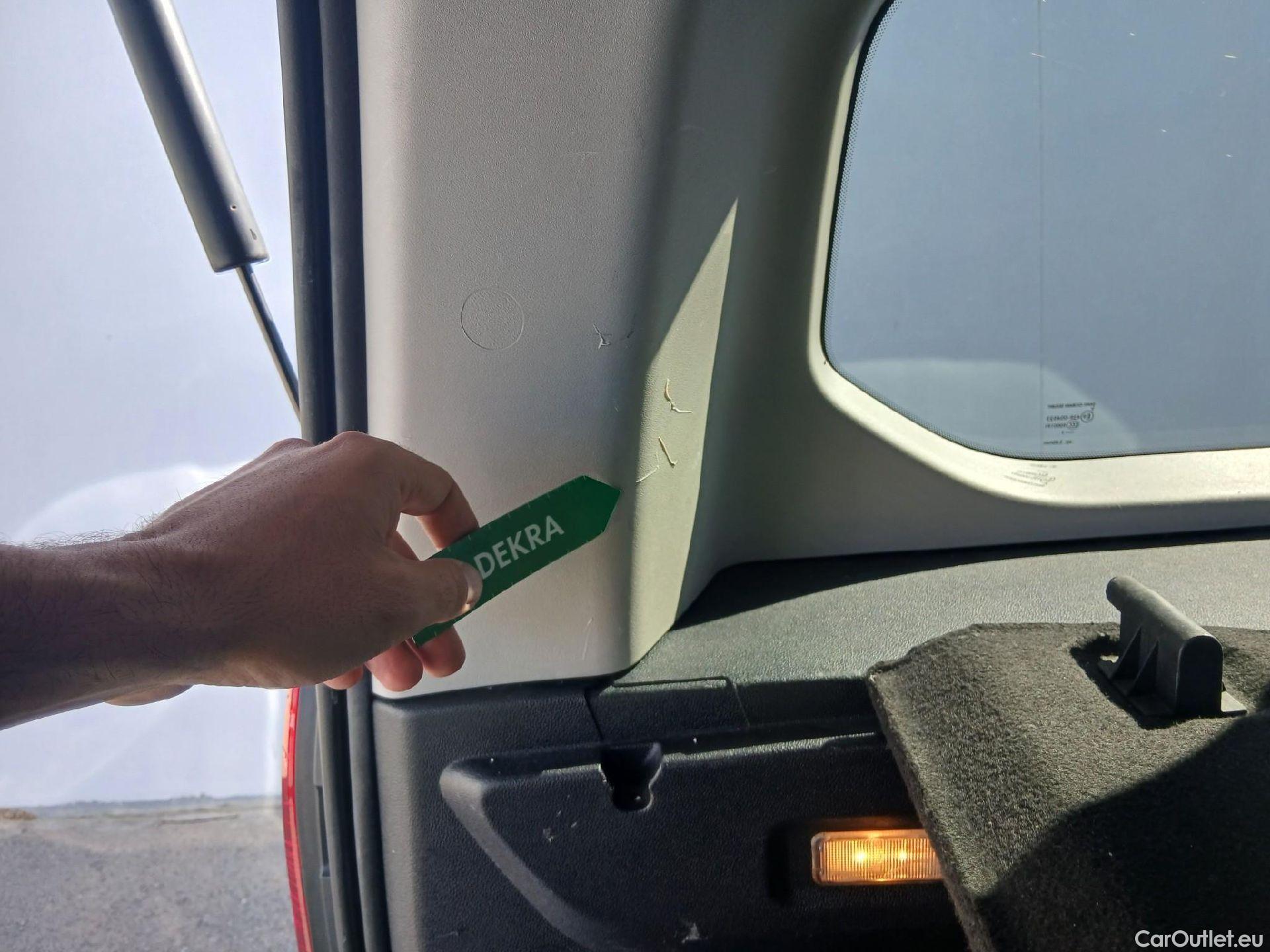  Opel  Combo OPEL  Life / 2018 / 5P / monovolumen compacto 1.5 TD 96kW (130CV) S/S Innovation L Aut #36