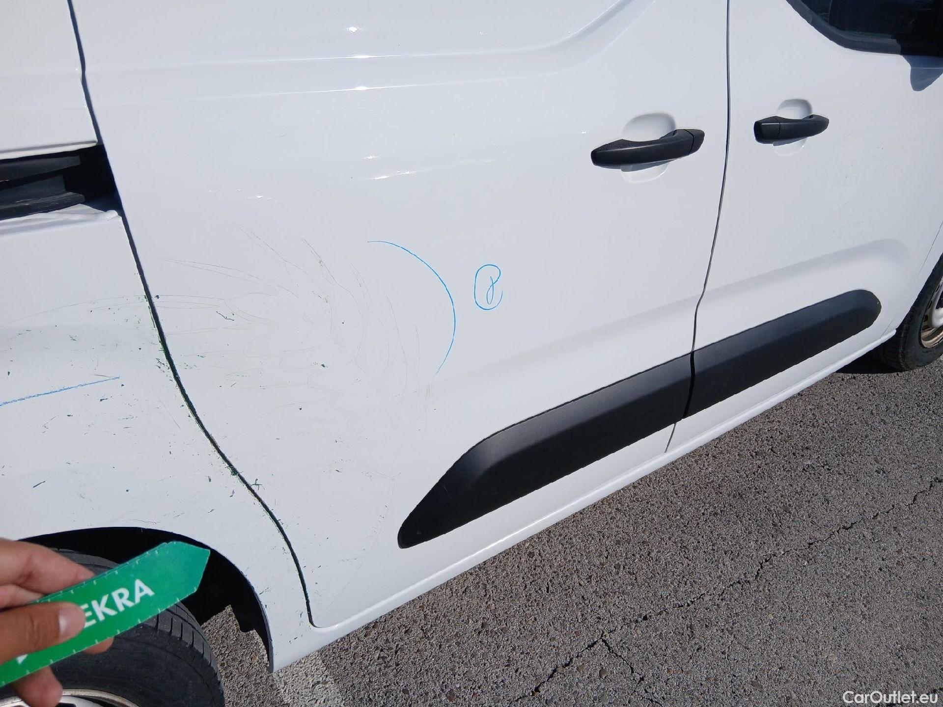  Peugeot  Partner PEUGEOT  / 2018 / 4P / furgón derivado de turismo Premium Standard 600kg BlueHDi 73kW (AC) #22