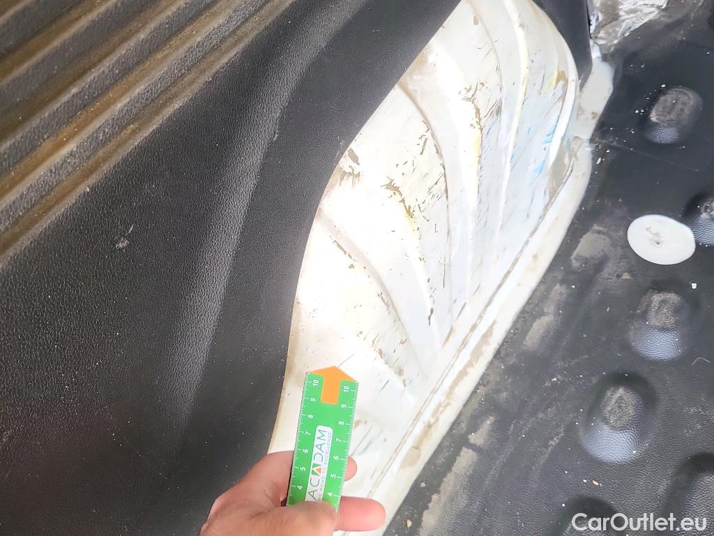  Peugeot  Partner PEUGEOT  / 2018 / 3P / furgón derivado de turismo Pro Standard 600kg BlueHDi 73kW #8