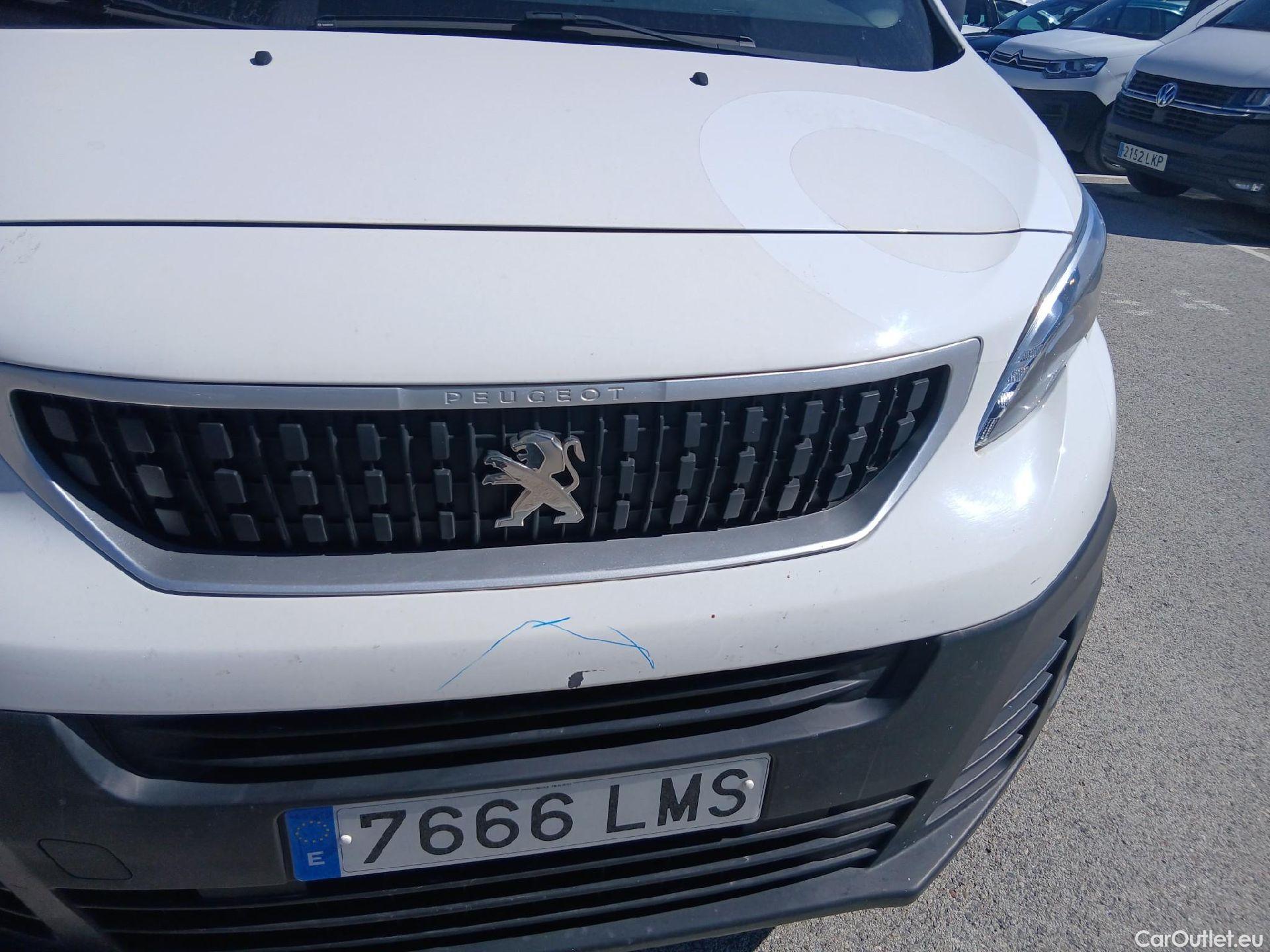  Peugeot  Expert PEUGEOT  / 2016 / 4P / furgón Furgón Pro 2.0 BlueHDi 120 S&S Standard #19