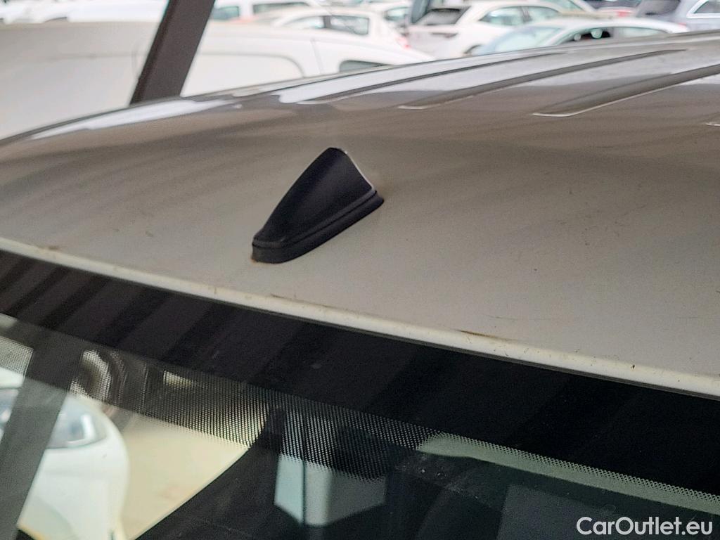  Peugeot  Partner PEUGEOT  / 2018 / 3P / furgón derivado de turismo Pro Standard 600kg BlueHDi 73kW #35