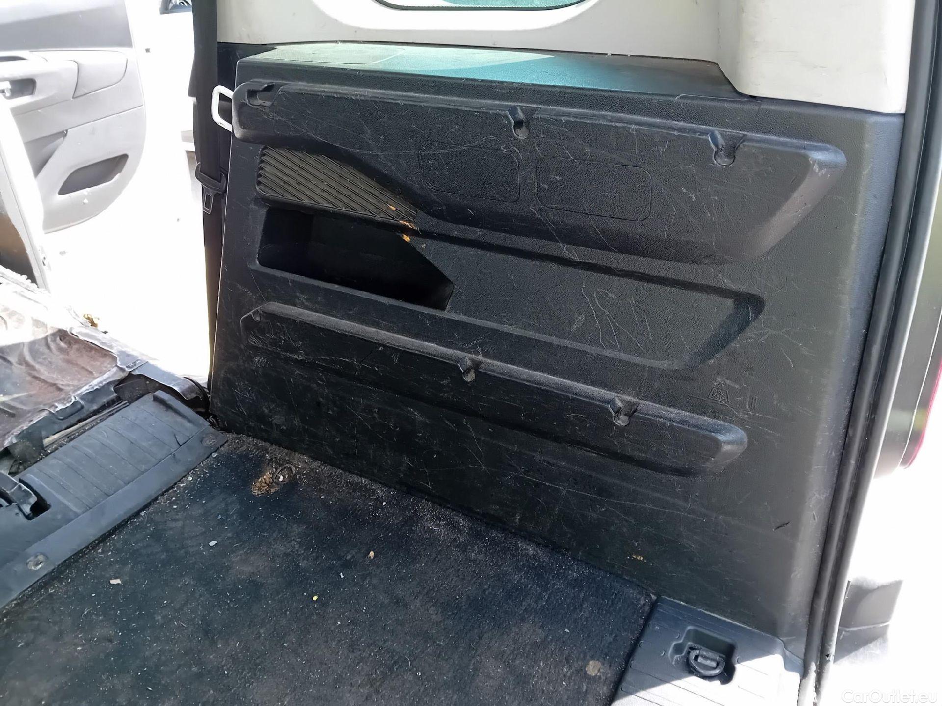  Toyota  Proace TOYOTA  CITY COMBI 1.5D 75kW (100CV) GX L1 #42