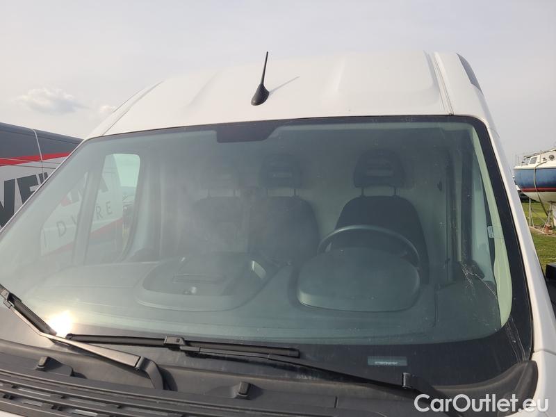  Citroen  Jumper  ChassisCab  (2014->) 2.2BHDi 33 L2H2 140 4d #1