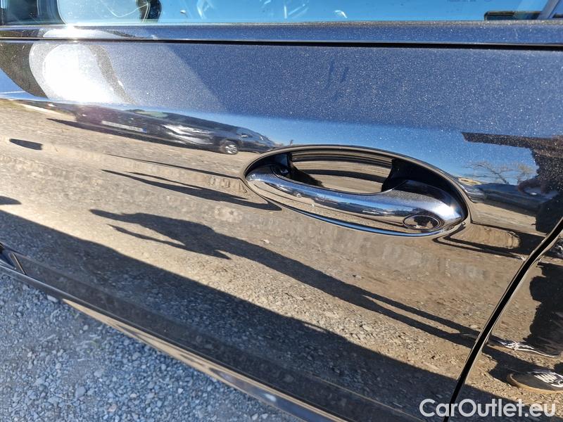  Bmw  Serie 5  Touring  (G31) (2017) 540i xDrive Touring AT #15