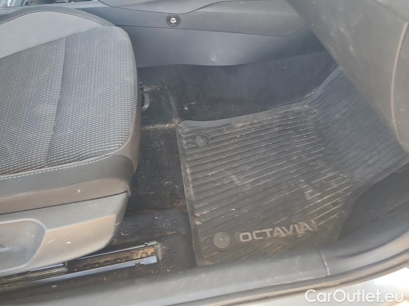  Skoda  Octavia  Combi (NX3)(2020) Oct.C.2.0TDI 110 4x4 Ambit AT #15