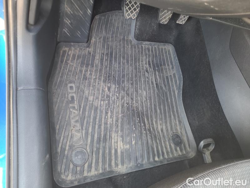  Skoda  Octavia  Combi (NX3)(2020) Oct.Combi 2.0TDI 85 Ambition #3