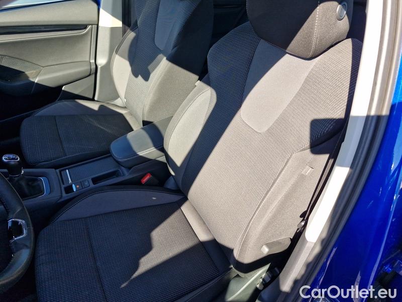  Skoda  Octavia  Combi (NX3)(2020) Oct.Combi 2.0TDI 85 Ambition #8