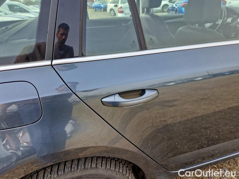  Skoda  Octavia  Combi  (5E5)(03.2017->) Octa.Com TDI 135 Style 4x4 AT #26