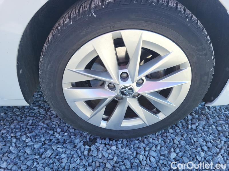  Skoda  Octavia  Combi (NX3)(2020) Oct.Combi 2.0TDI 110 Style #13