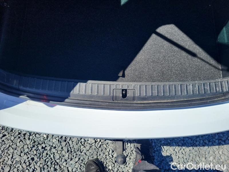  Skoda  Octavia  Combi (NX3)(2020) Oct.Combi 2.0TDI 110 Style #9