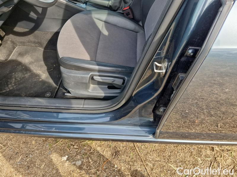  Skoda  Octavia  Combi  (5E5)(03.2017->) Octa.Com TDI 135 Style 4x4 AT #33