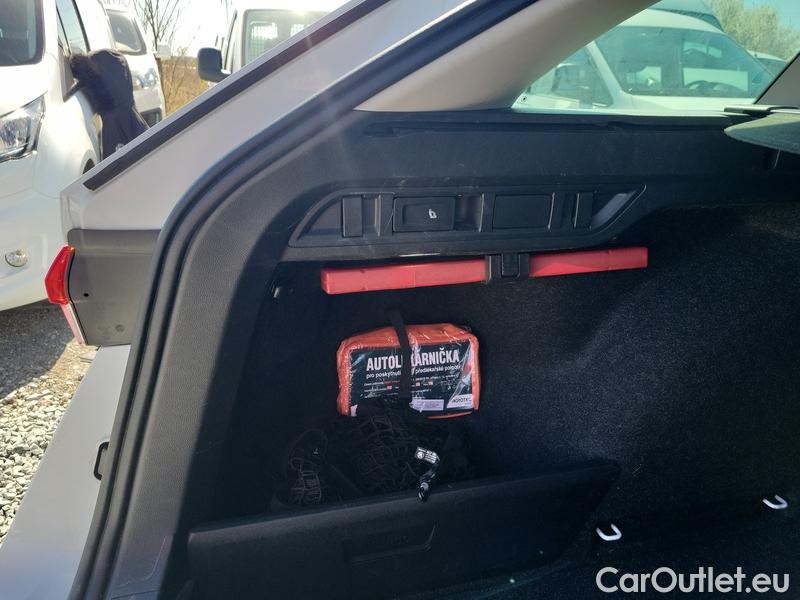  Skoda  Octavia  Combi (NX3)(2020) Oct.Combi 2.0TDI 110 Style #10