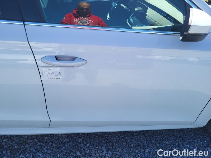  Skoda  Octavia  Combi (NX3)(2020) Oct.Combi 2.0TDI 110 Style #12