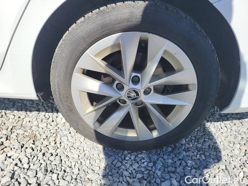  Skoda  Octavia  Combi (NX3)(2020) Oct.Combi 2.0TDI 110 Style #16