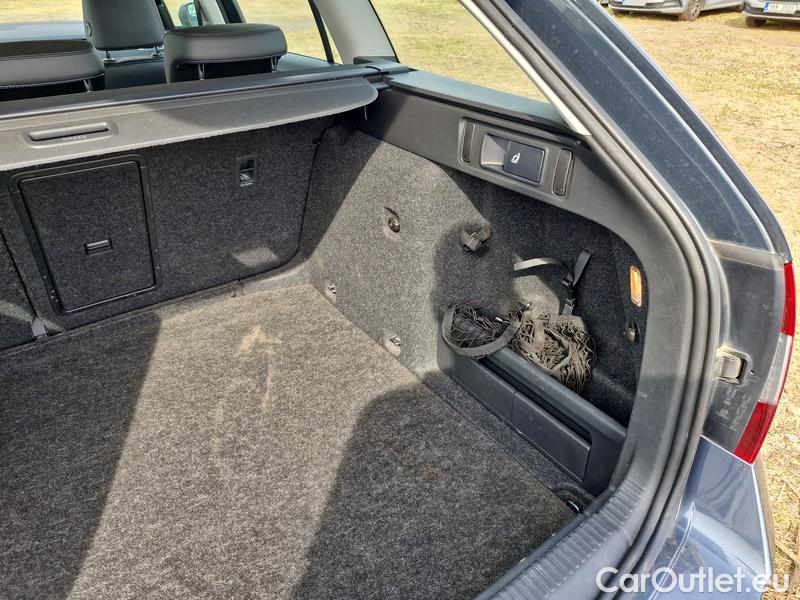  Skoda  Octavia  Combi  (5E5)(03.2017->) Octa.Com TDI 135 Style 4x4 AT #20