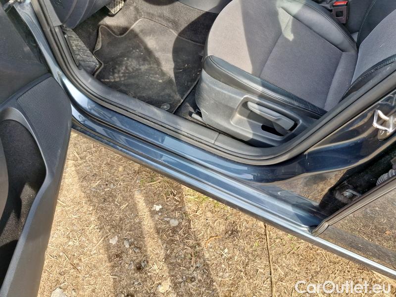  Skoda  Octavia  Combi  (5E5)(03.2017->) Octa.Com TDI 135 Style 4x4 AT #32