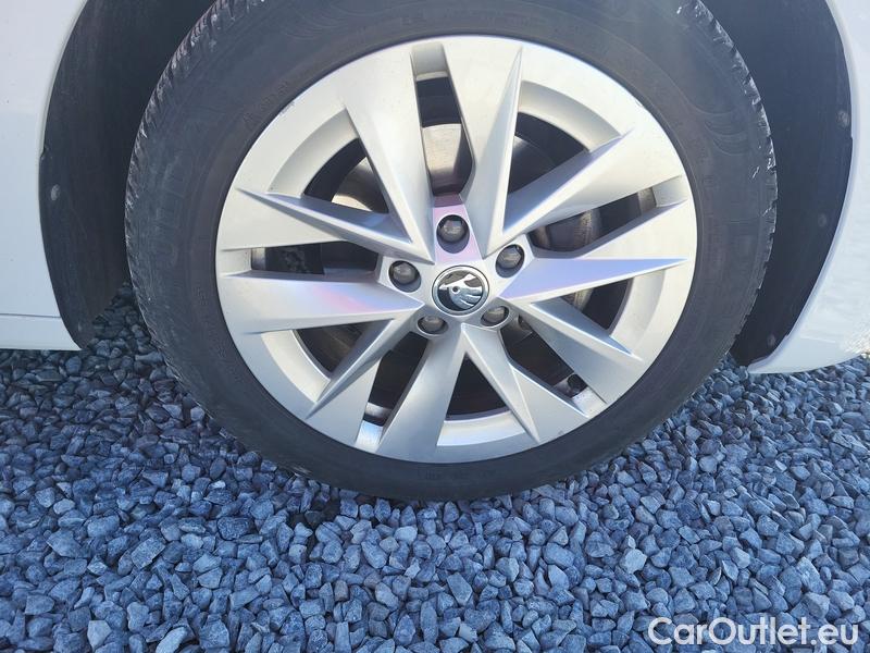  Skoda  Octavia  Combi (NX3)(2020) Oct.Combi 2.0TDI 110 Style #19