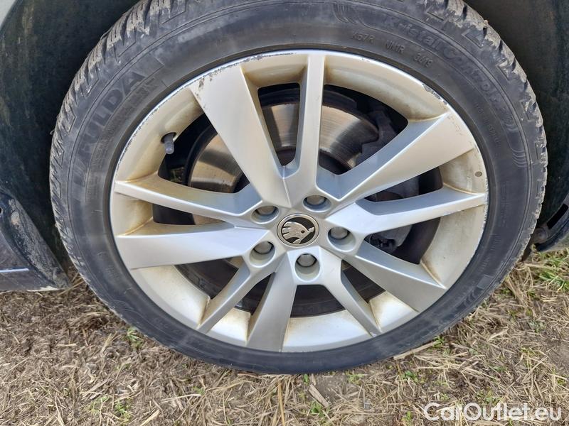  Skoda  Octavia  Combi  (5E5)(03.2017->) Octa.Com TDI 135 Style 4x4 AT #31