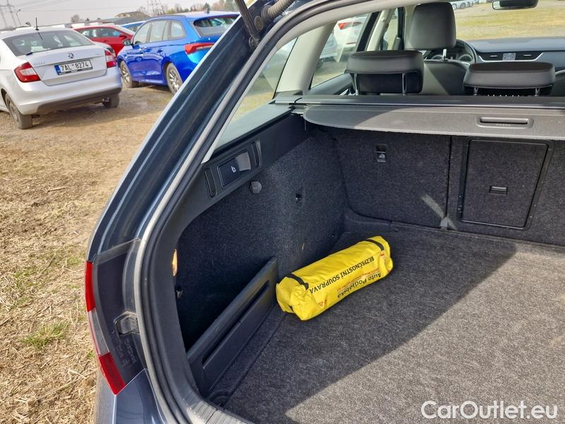  Skoda  Octavia  Combi  (5E5)(03.2017->) Octa.Com TDI 135 Style 4x4 AT #19