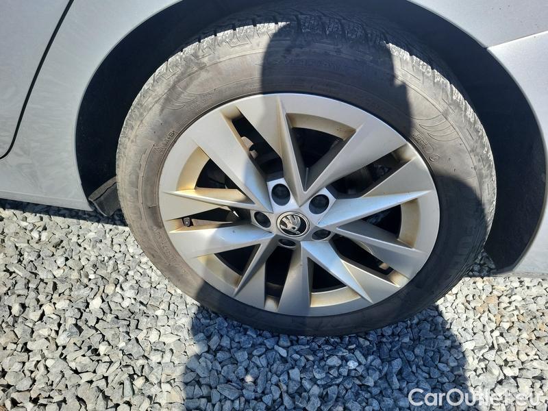  Skoda  Octavia  Lim. (NX3)(2020)  2.0TDI 85 Style 5d #6