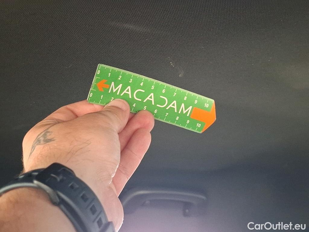  Bmw  Serie 1 BMW Série 1 / 2019 / 5P / Berline 1.5 116D Business Design #58