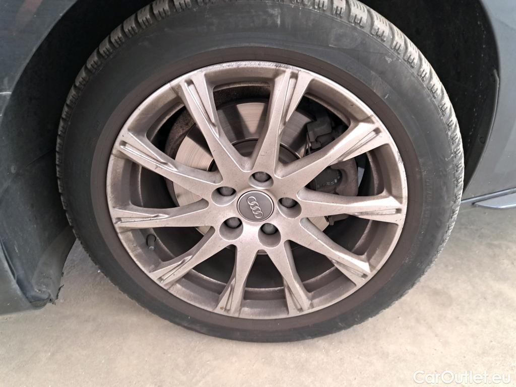  Audi  A4 AUDI  Avant / 2019 / 5P / Break 35 TDI 163 S tronic Business line #42