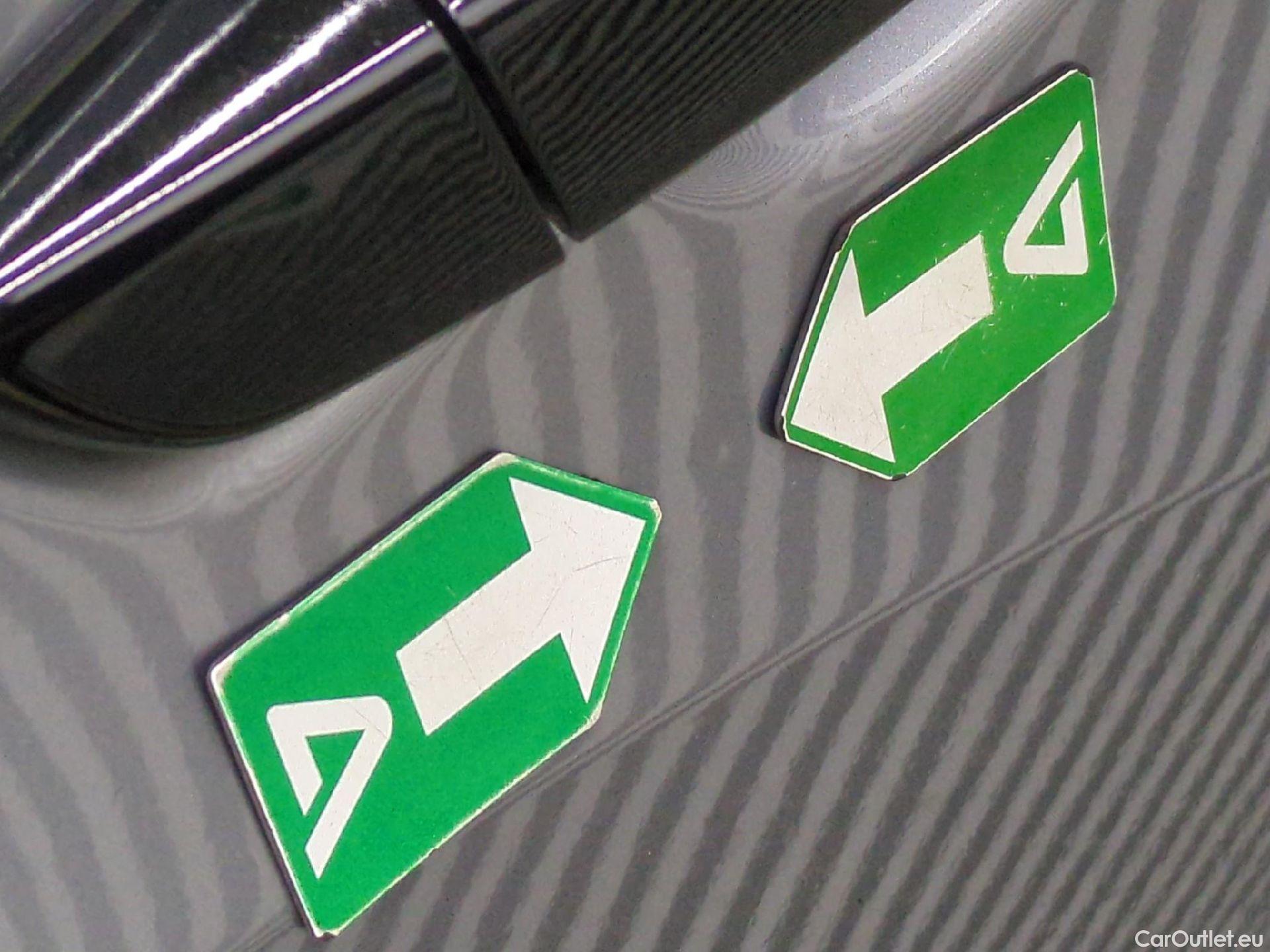  Citroen  C4  Berline Feel 1.5 BlueHDI 110CV BVM6 E6d #7