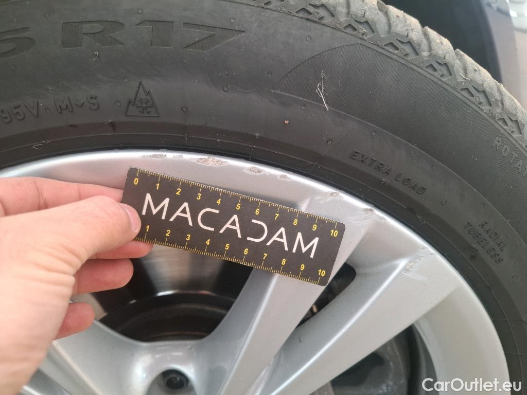  Bmw  Serie 2 BMW  Active Tourer / 2018 / 5P / monospace 225xe Business Design Auto #12