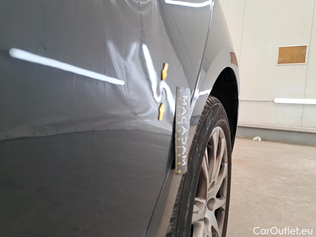  Audi  A4 AUDI  Avant / 2019 / 5P / Break 35 TDI 163 S tronic Business line #37