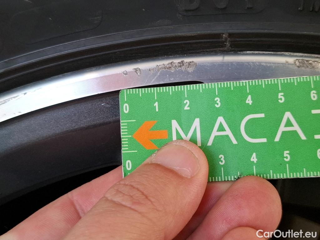  Bmw  Serie 1 BMW Série 1 / 2019 / 5P / Berline 1.5 116D Business Design #23