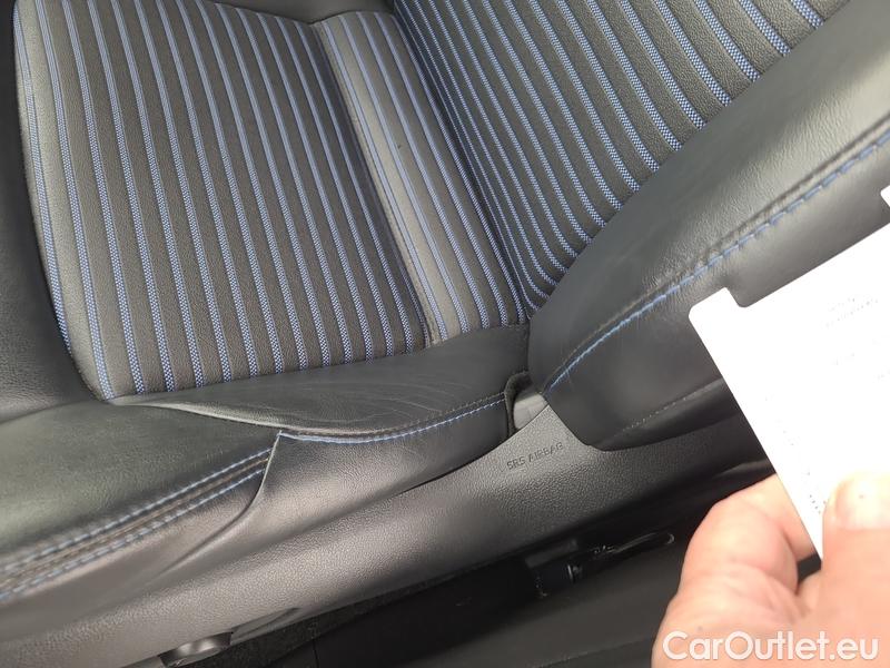  Toyota  RAV4  2019  2.5 Hyb Selection 4WD AT #12