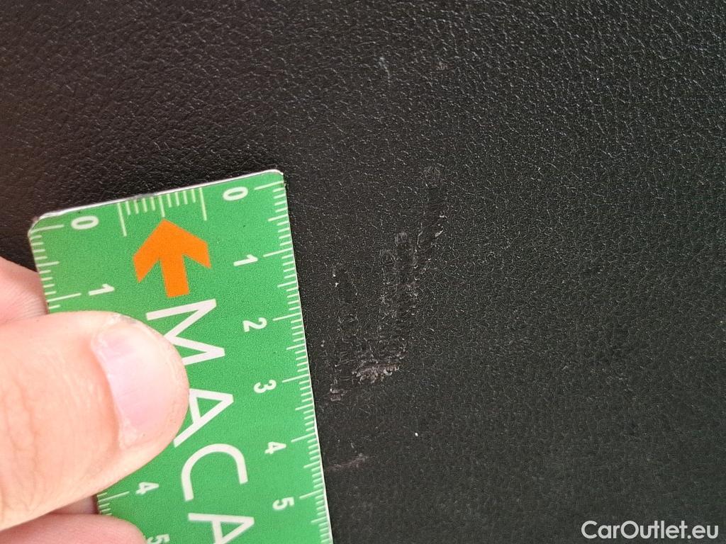  Bmw  Serie 1 BMW Série 1 / 2019 / 5P / Berline 1.5 116D Business Design #49